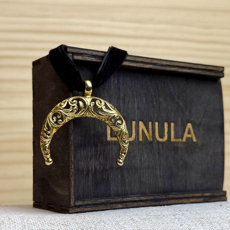 Exclusive Pendant Lunula "Solar Weaving"
